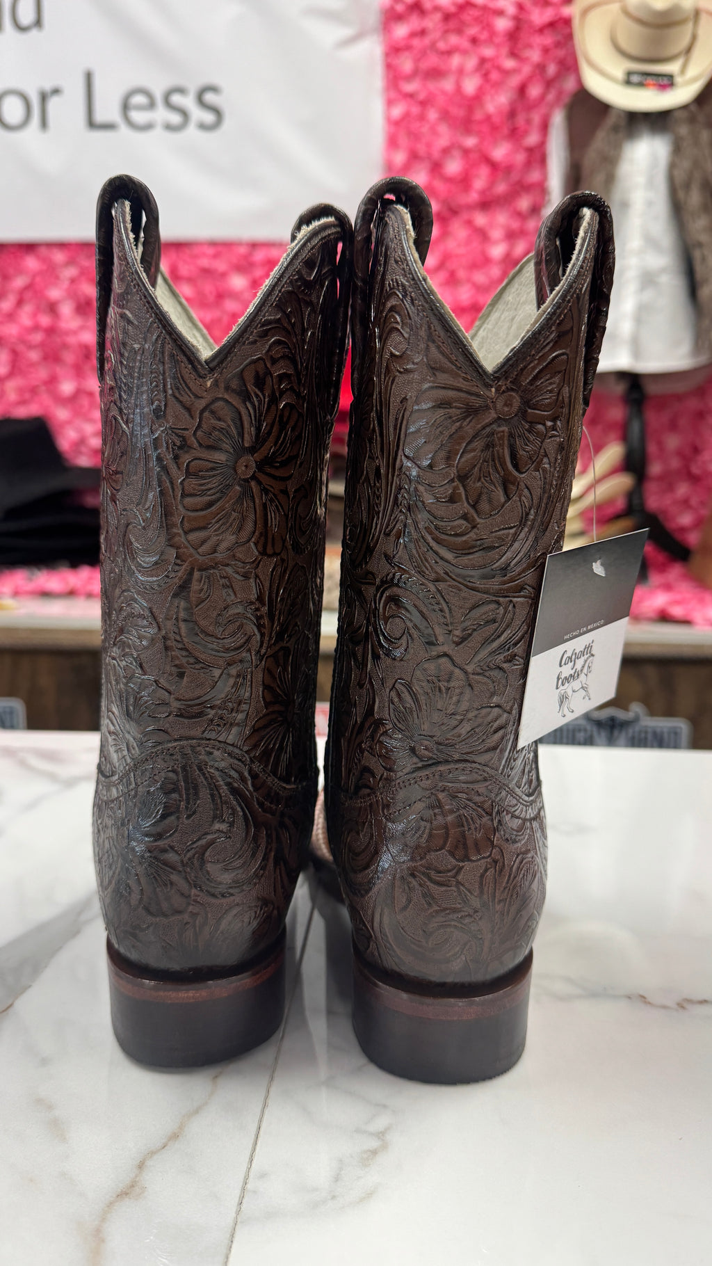 Calzatti women’s Boots brown hand tool