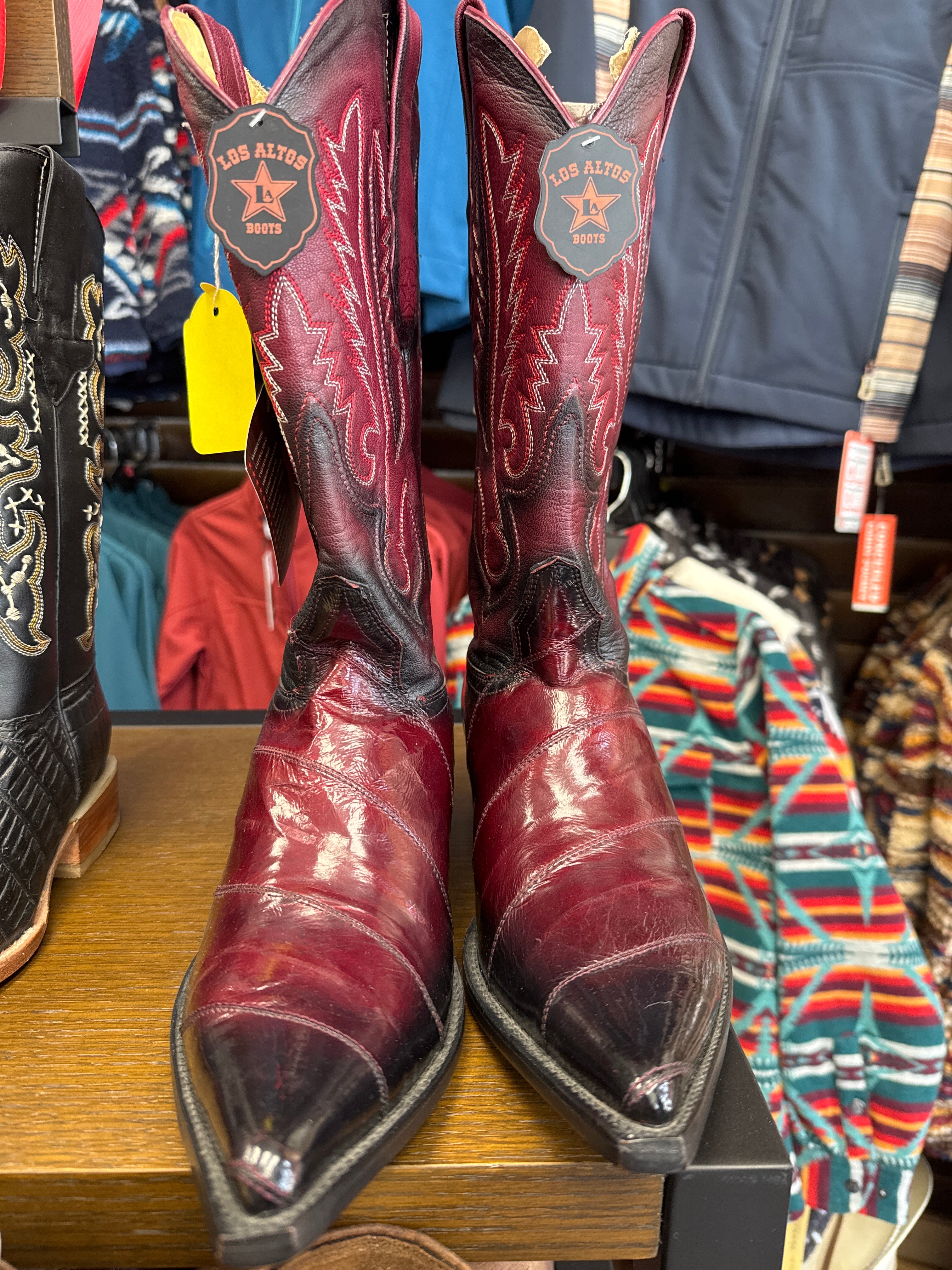 Los Altos Men's Burgundy Genuine Eel Skin J-Toe Boots. 
AI