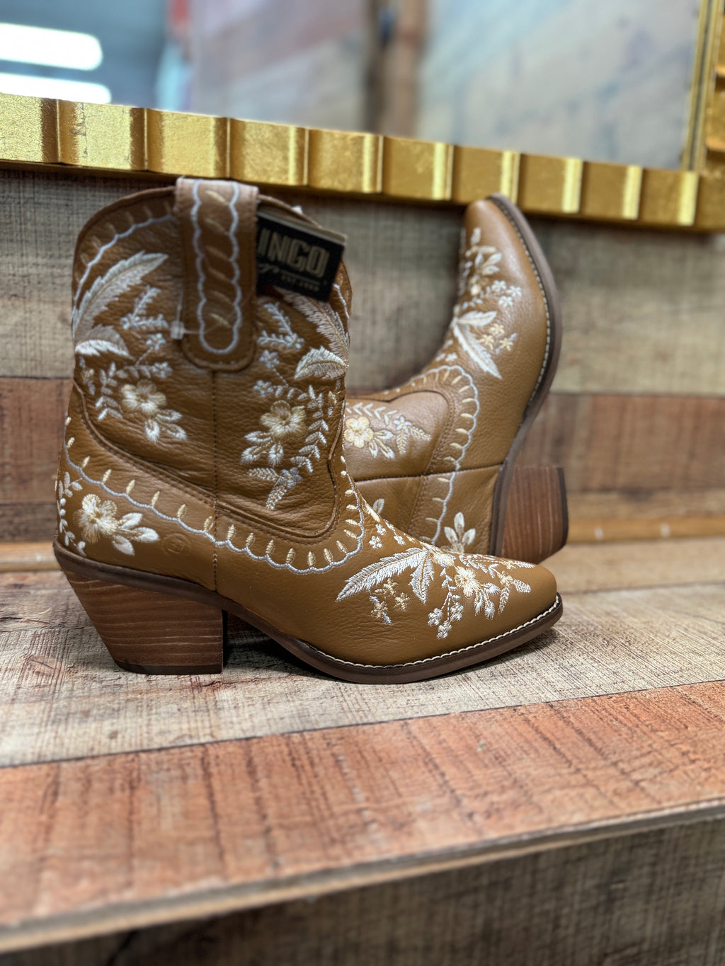 DINGO WOMEN'S PRIMROSE EMBROIDERED FLORAL WESTERN BOOTIES